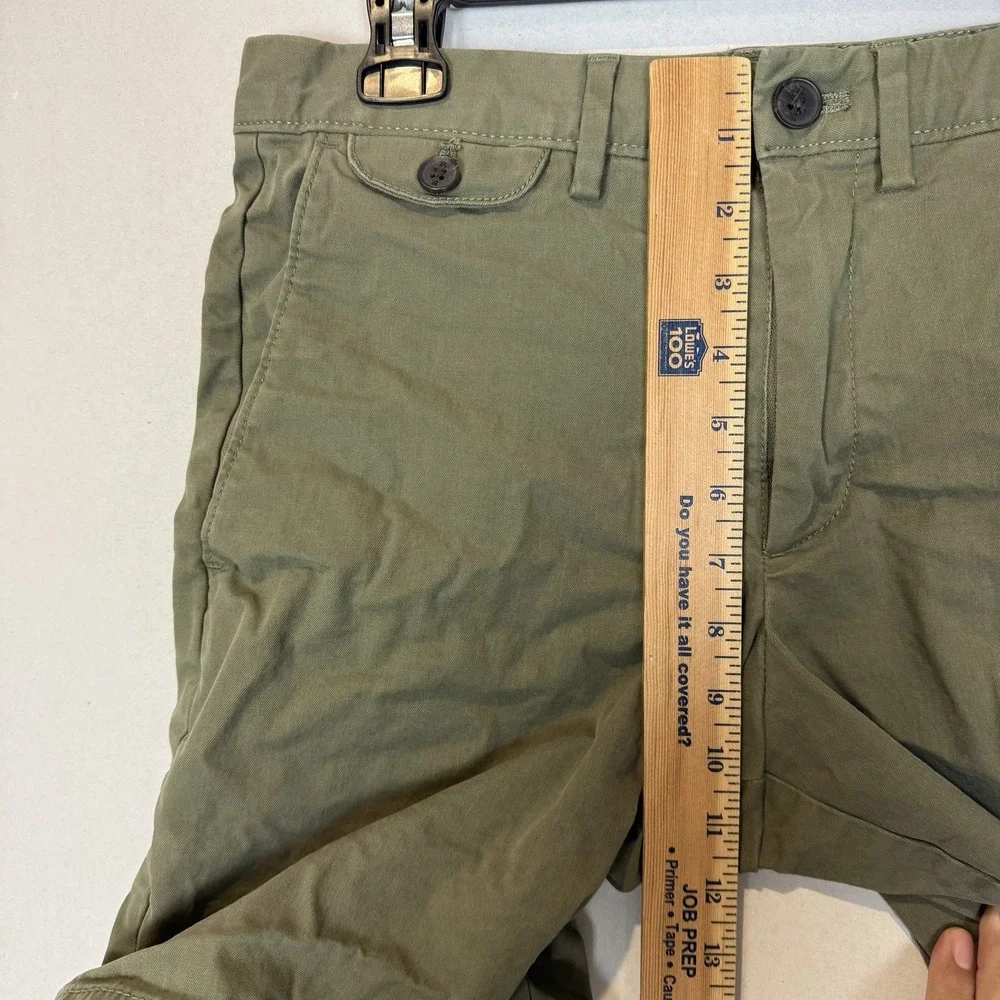 Banana Republic Shorts Mens 29 Green Flat Front 9 Inseam Chino‎ Stretch Casual